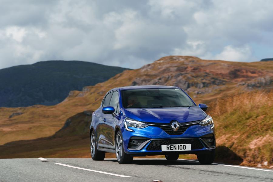  Renault Clio R.S. Line 2019 года  (UK) (фото 4 из 40)
